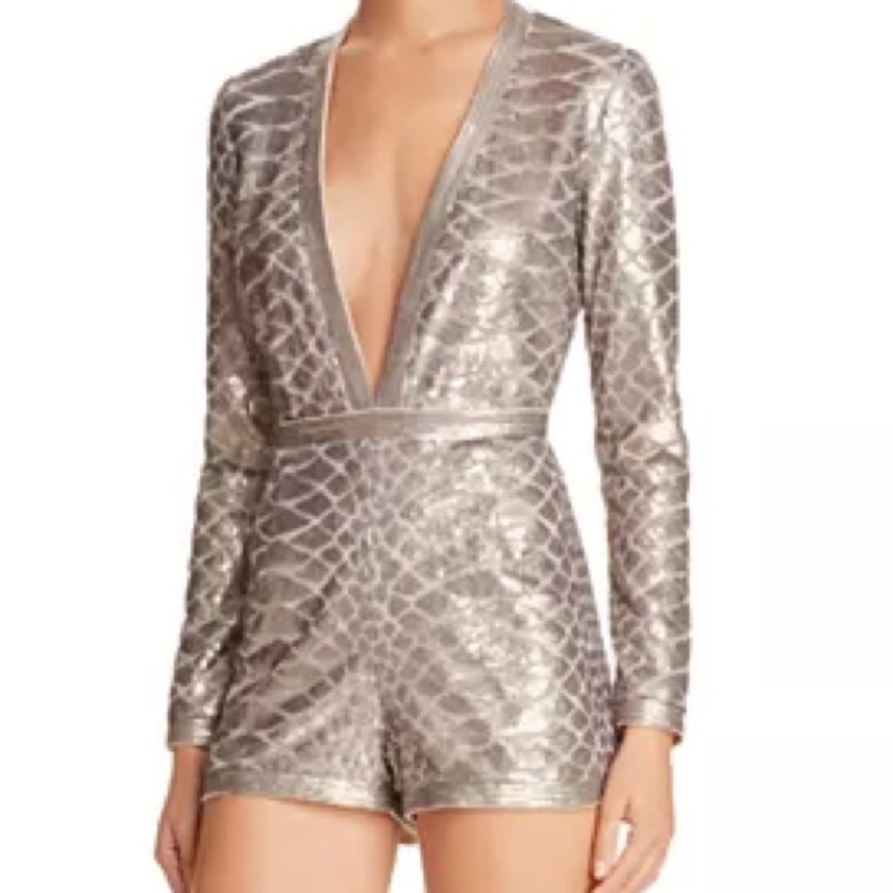✨ Saylor “Misha” Metallic Sequin Romper – XS✨